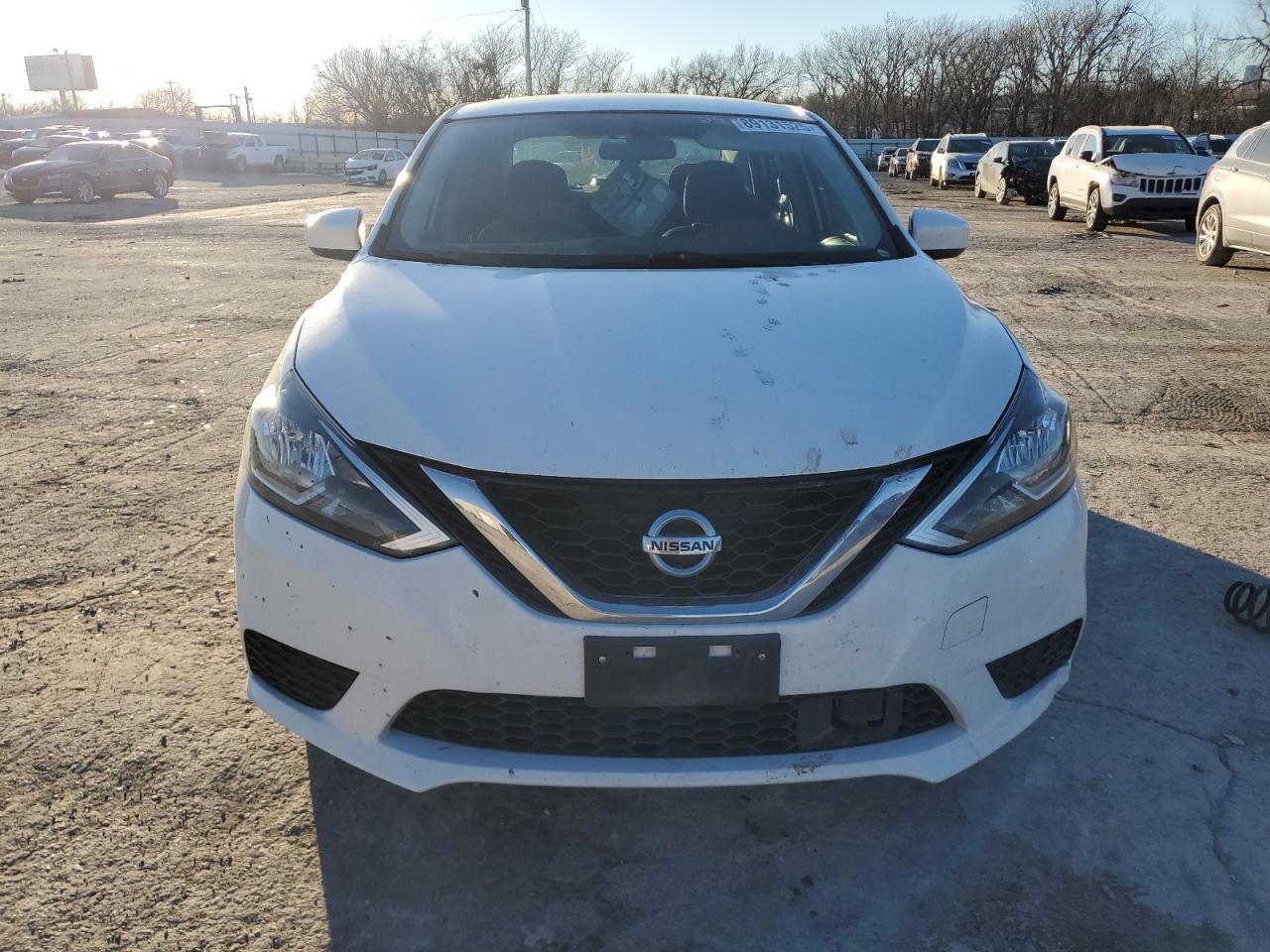2019 Nissan Sentra - Image 5