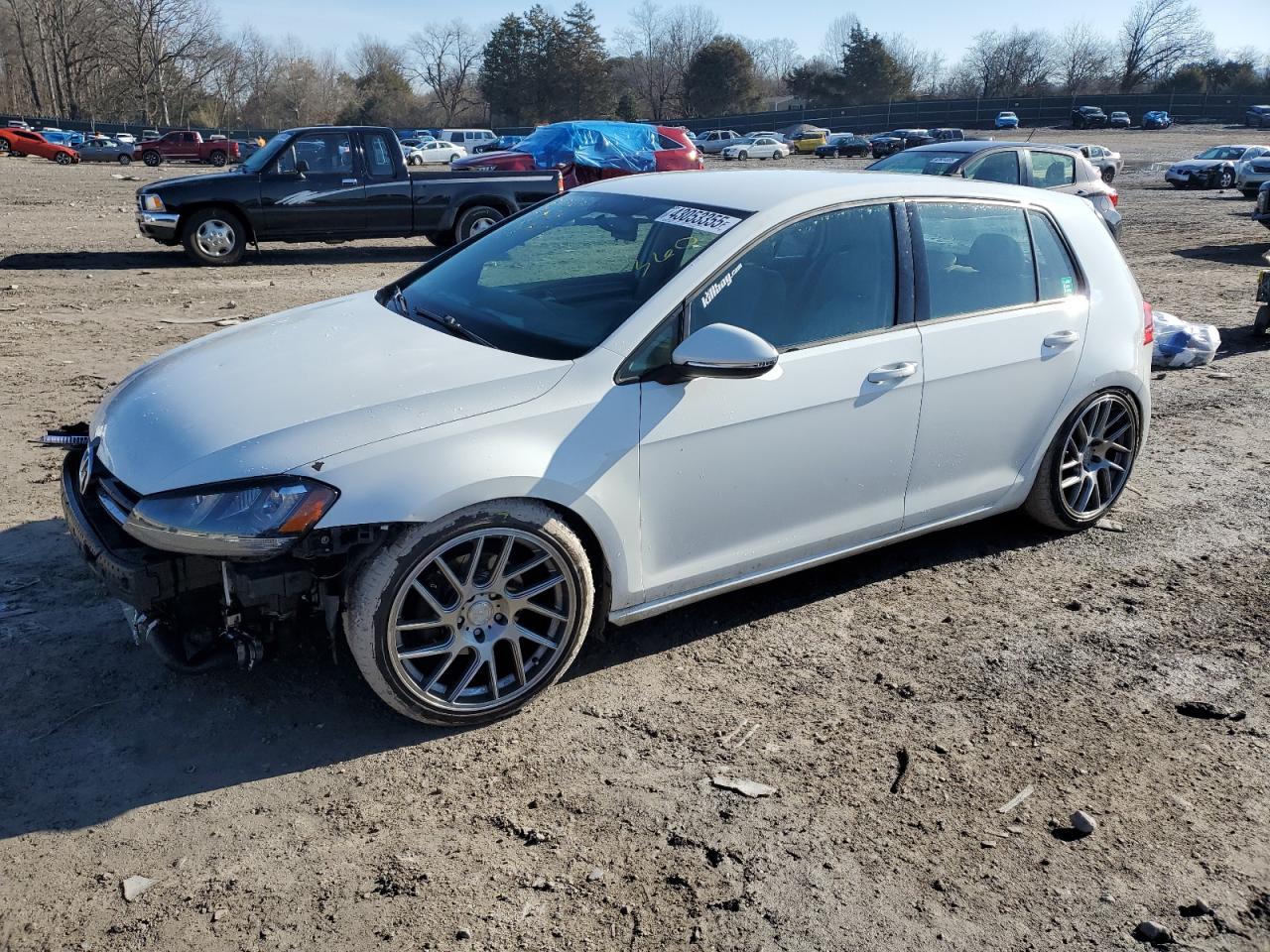 2015 Volkswagen Golf - Image 1