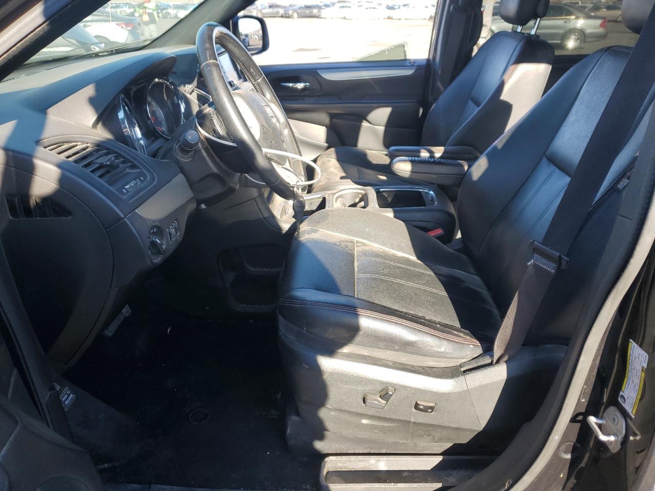 2018 Dodge Caravan - Image 7