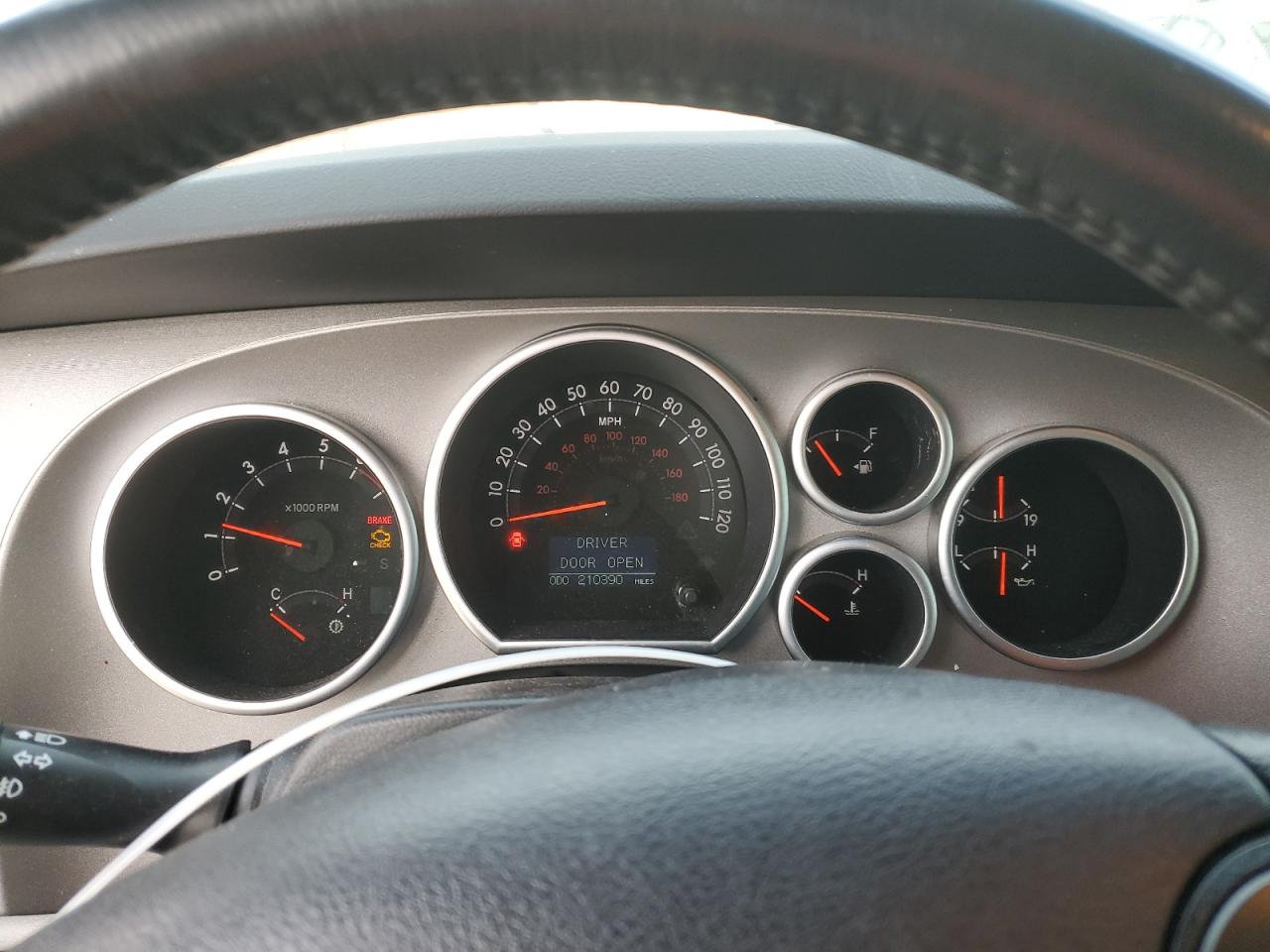 2010 Toyota Sequoia - Image 9