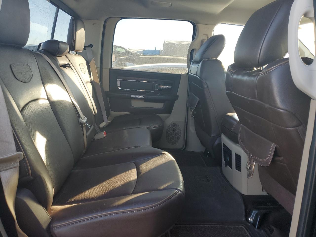 2015 RAM 1500 - Image 10