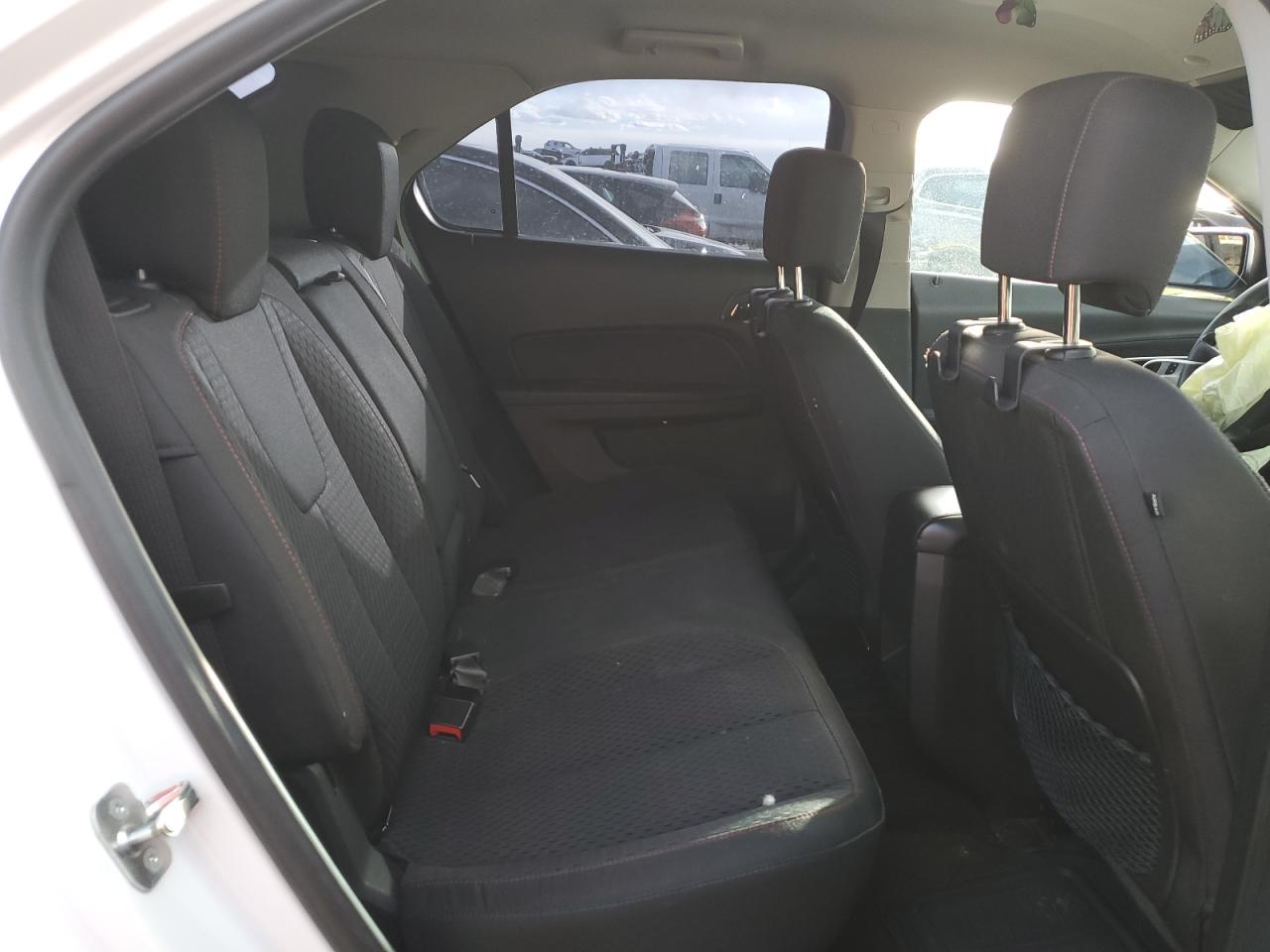2015 Chevrolet Equinox - Image 12