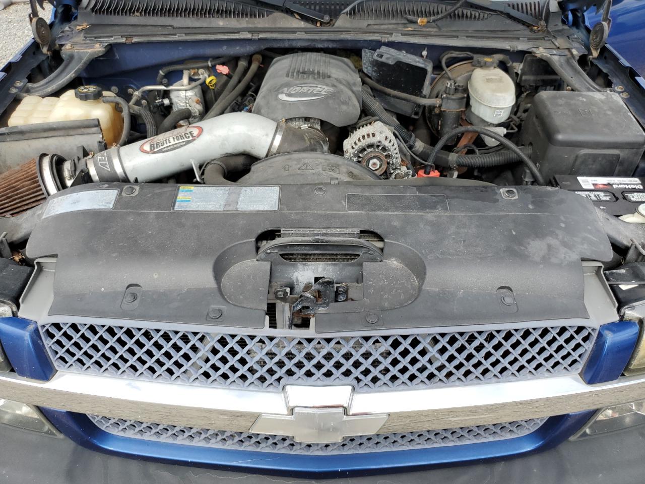 2003 Chevrolet Silverado - Image 11