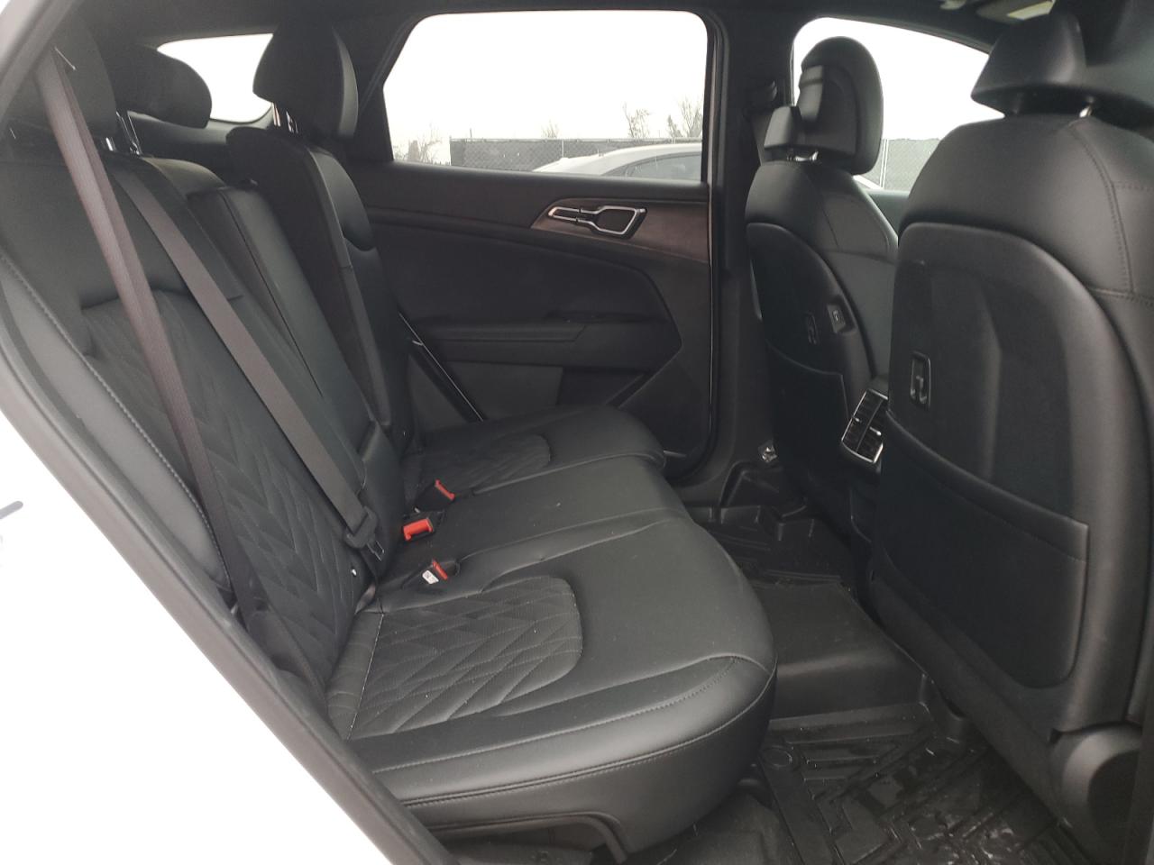 2023 Kia Sportage - Image 11