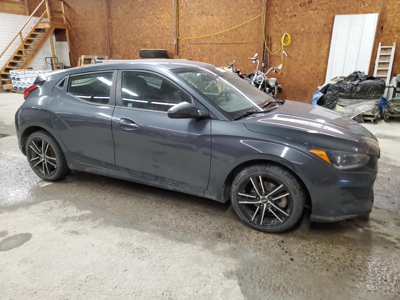 2019 Hyundai Veloster - Image 4