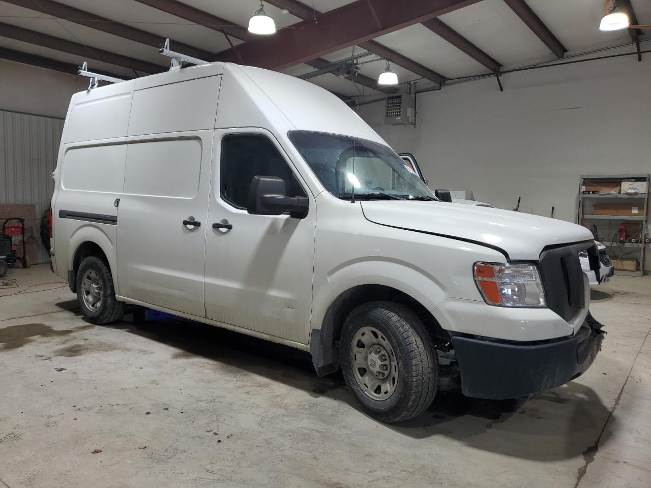 2014 Nissan NV - Image 4