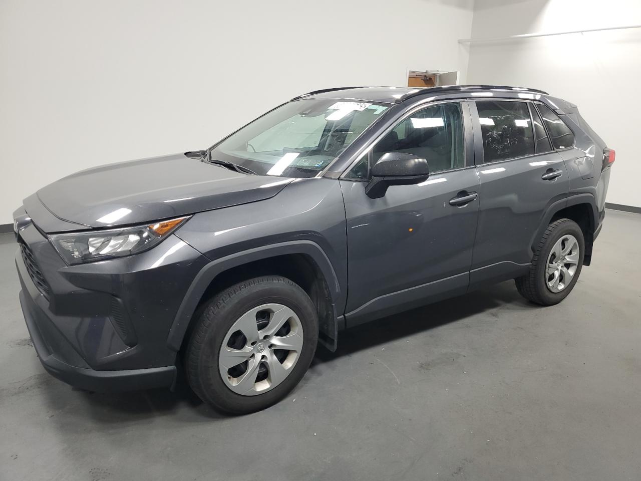 2020 Toyota RAV 4 - Image 1