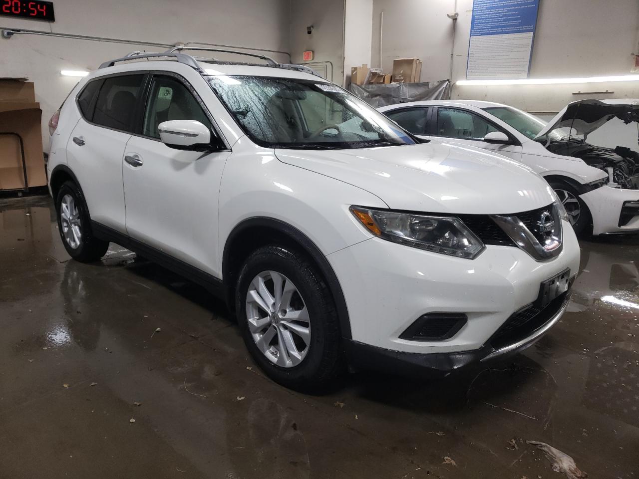 2014 Nissan Rogue - Image 4