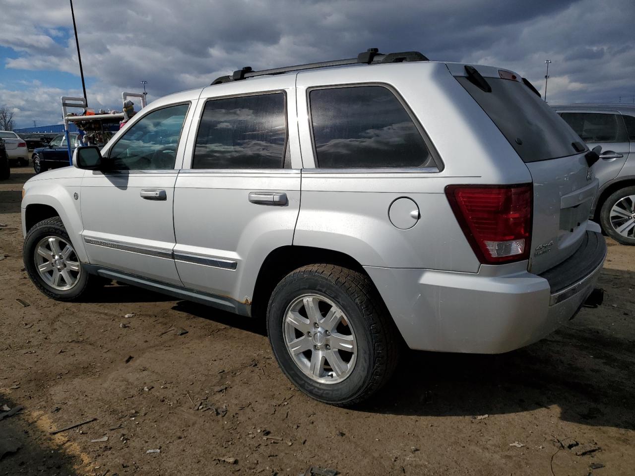 2008 Jeep Grand Cherokee - Image 2