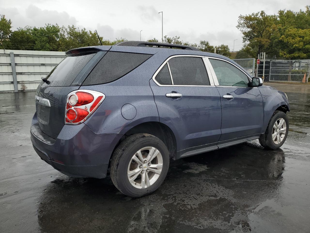 2014 Chevrolet Equinox - Image 3
