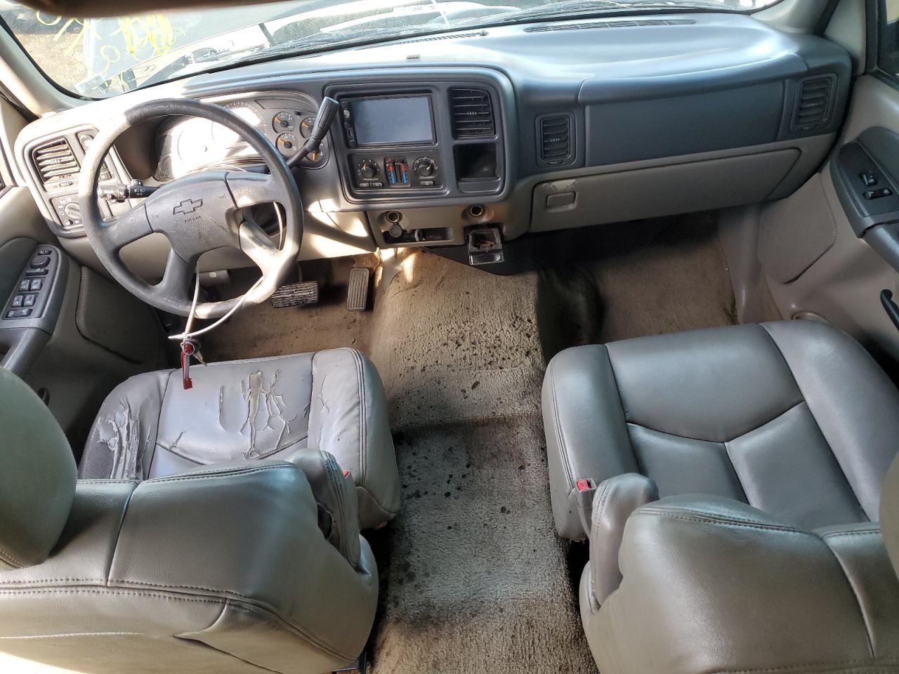 2003 Chevrolet Tahoe - Image 8