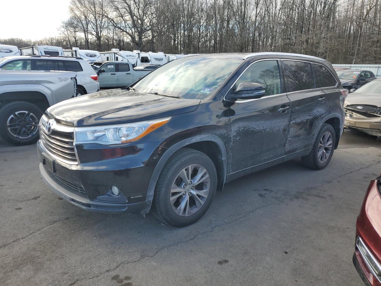 2015 Toyota Highlander - Image 1