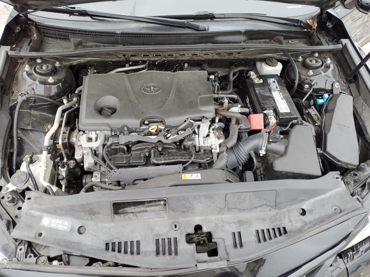 2019 Toyota Camry - Image 13