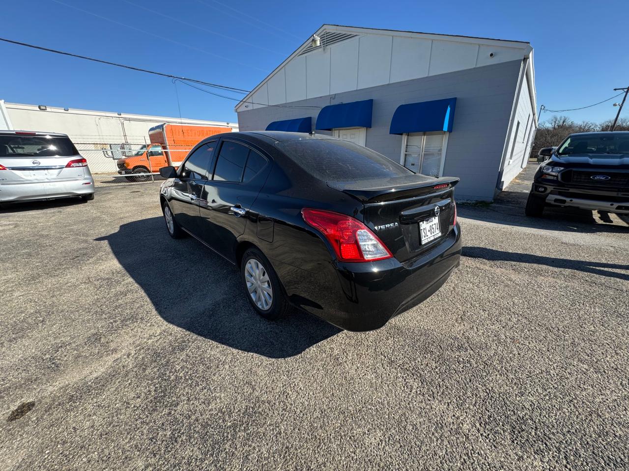2019 Nissan Versa - Image 3