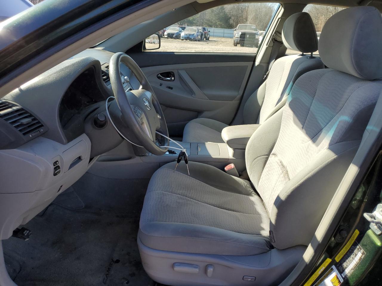2010 Toyota Camry - Image 7