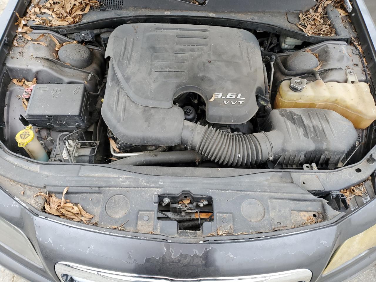 2013 Chrysler 300 S VIN: 2C3CCABG3DH727823 Lot: 87406164