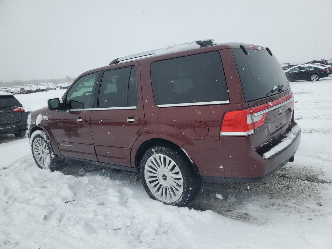 VIN 5LMJJ2JT0FEJ02487 2015 LINCOLN NAVIGATOR no.2