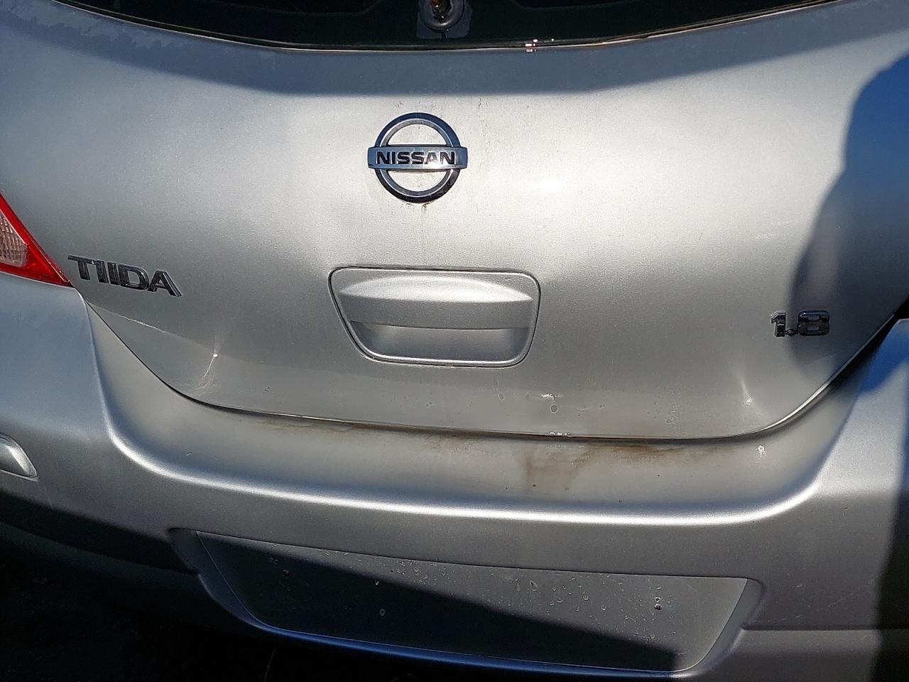 3N1BC1C86BK204212 - 2011 Nissan Tiida - #41345605