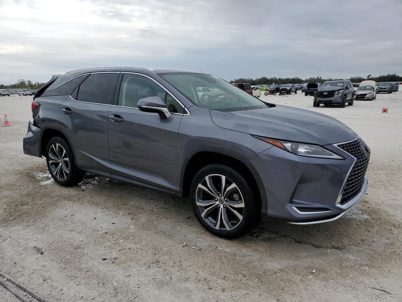 2021 Lexus RX - Image 4