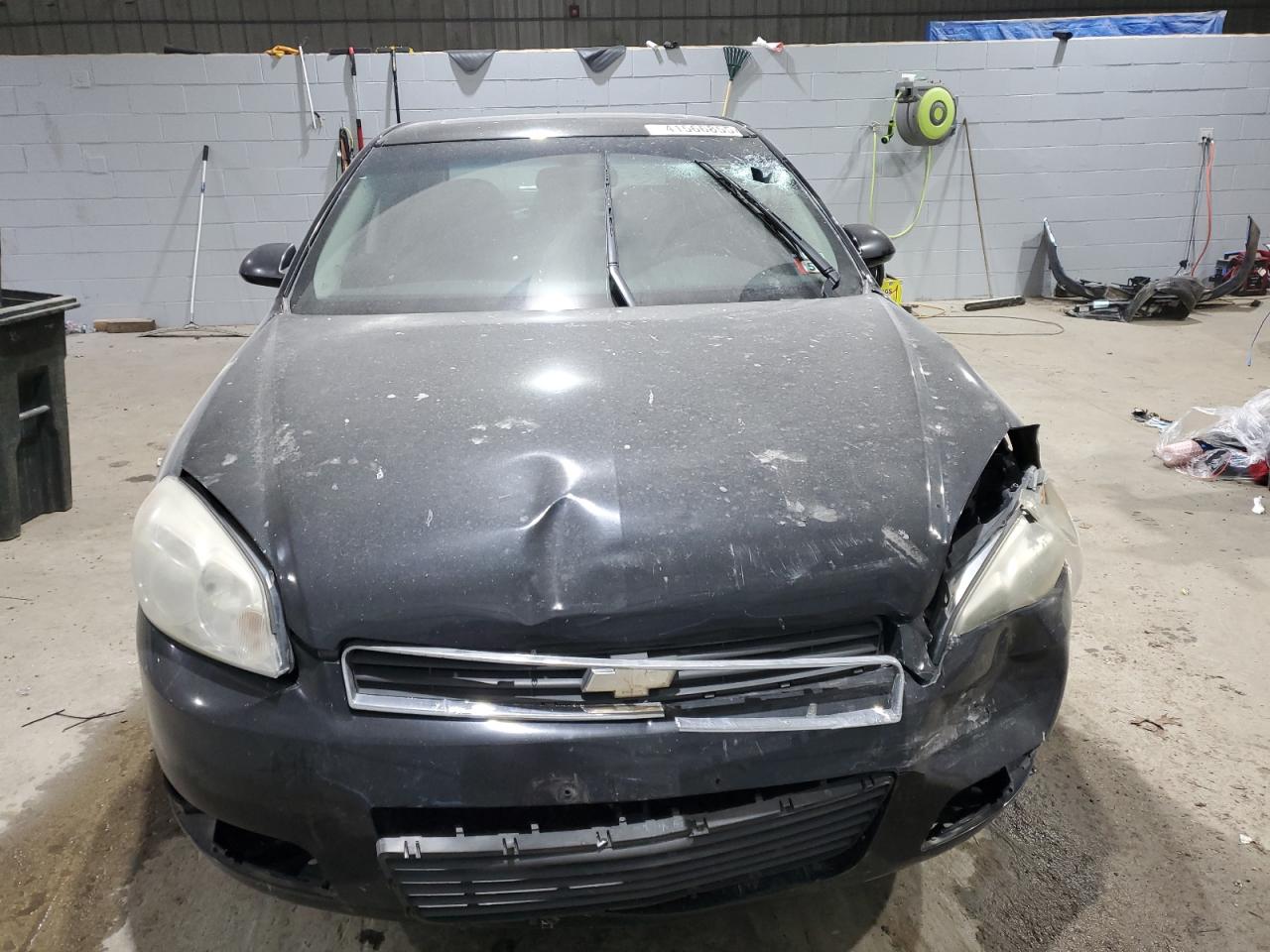 2010 Chevrolet Impala - Image 5
