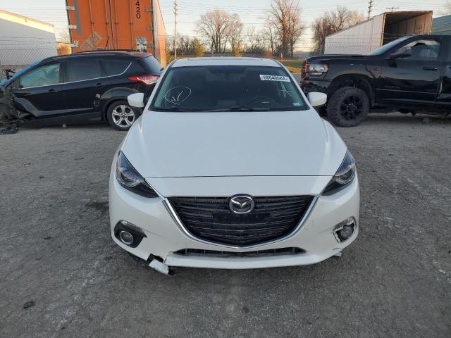 Hatchbacks MAZDA 3 2016 White