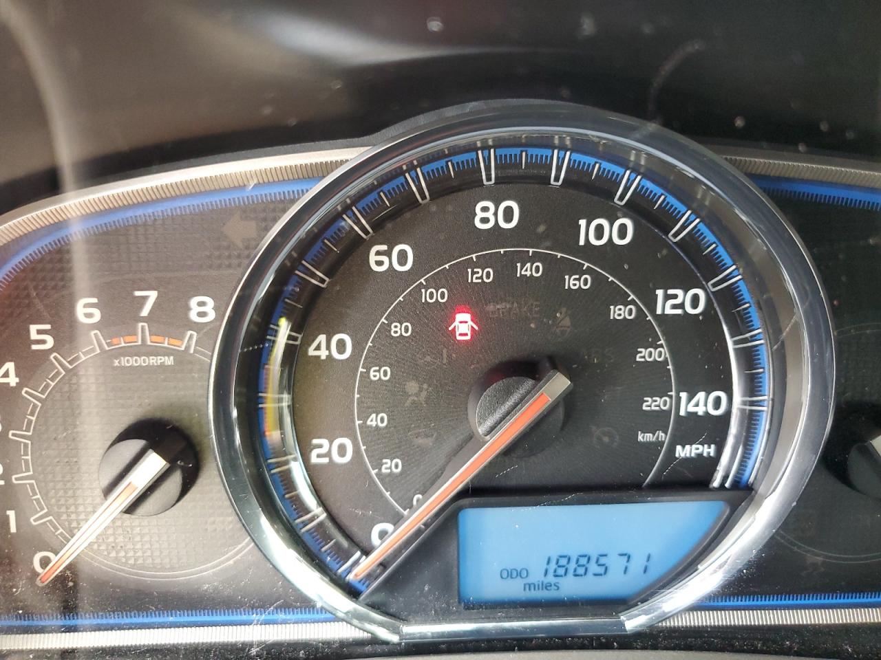 2015 Toyota RAV 4 - Image 9