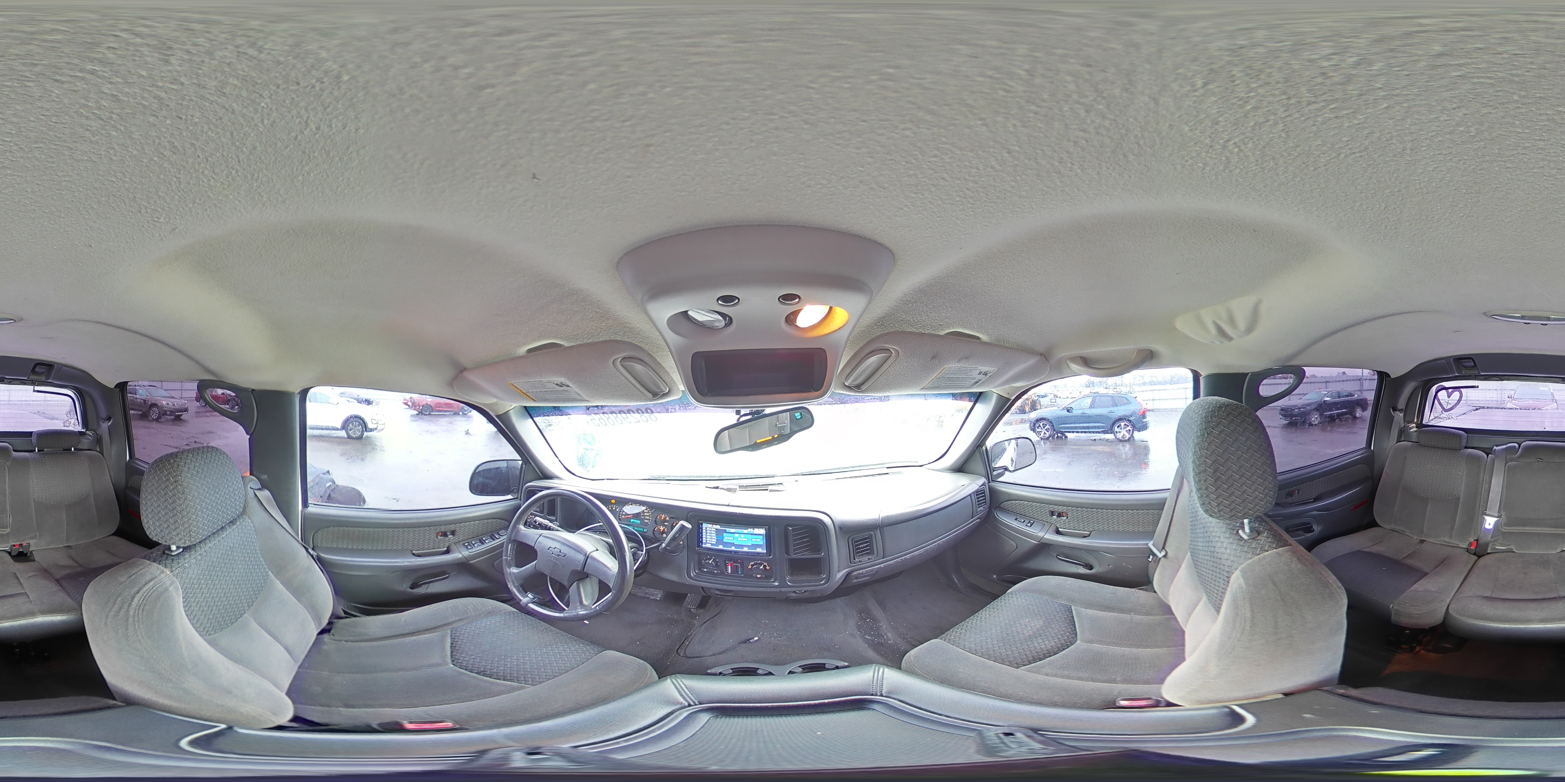 2004 Chevrolet Avalanche - Image 13