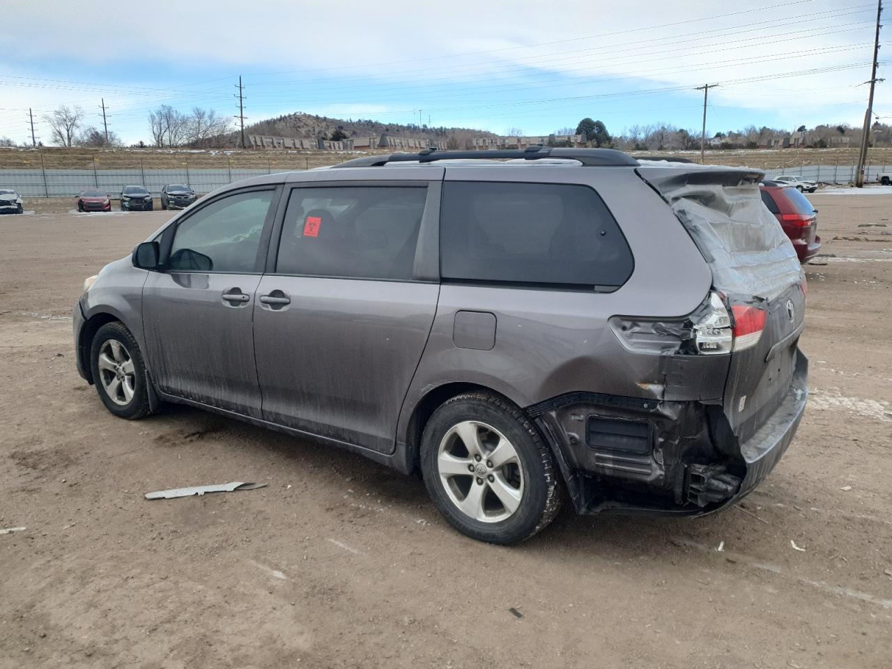 2014 Toyota Sienna - Image 2