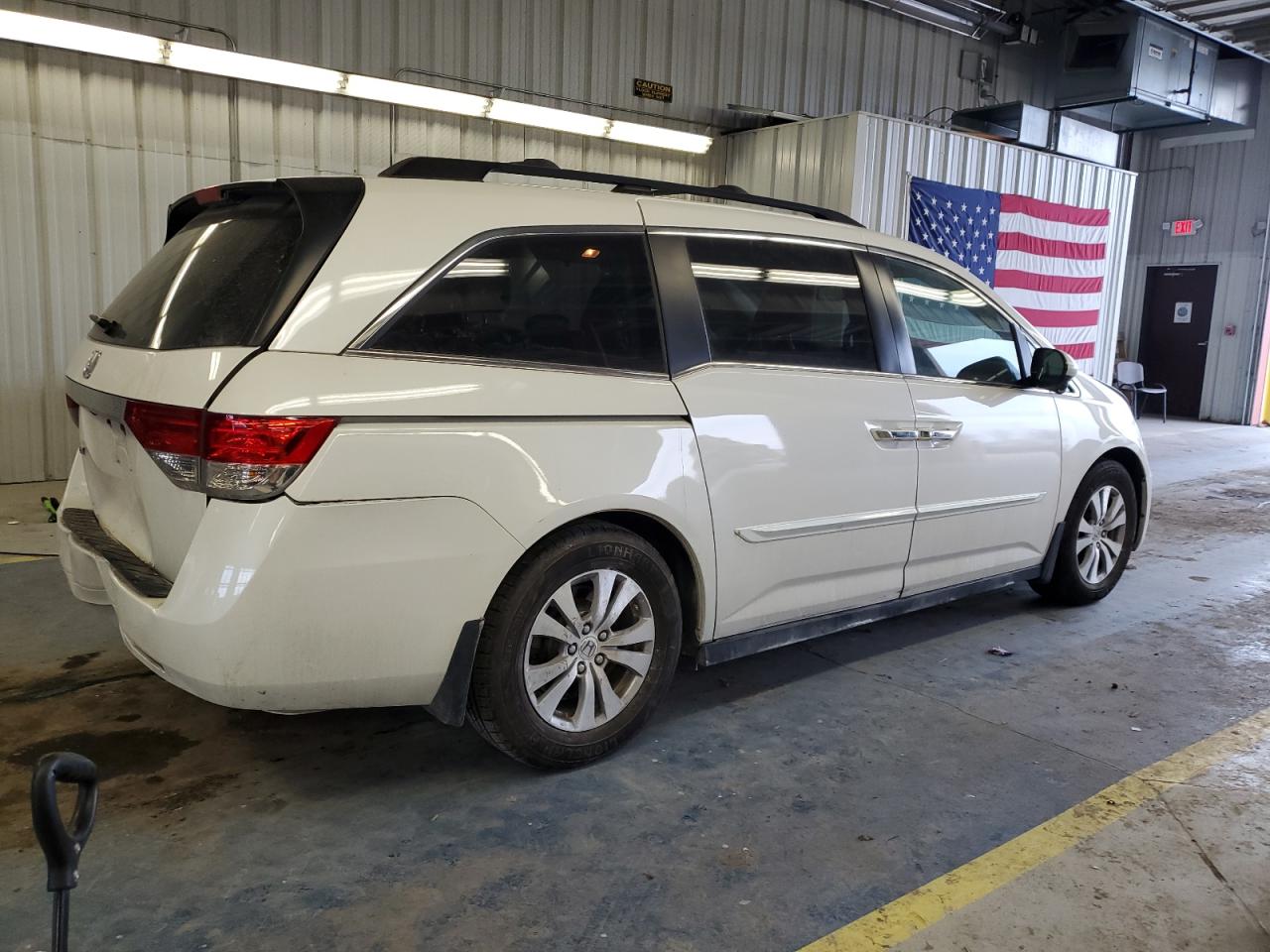 2015 Honda Odyssey - Image 3