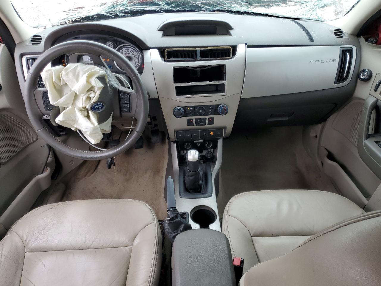 2010 Ford Focus - Image 8