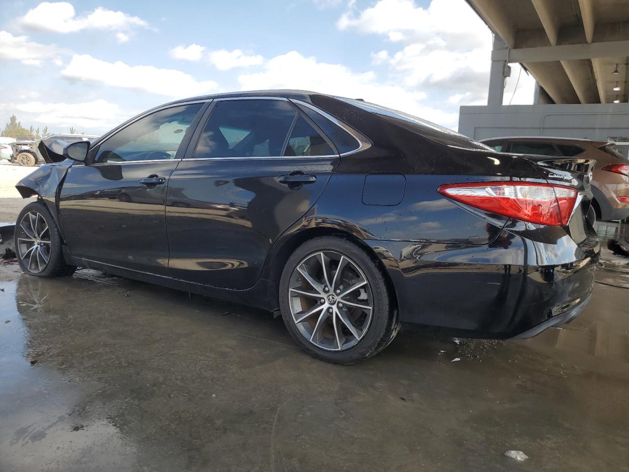 2015 Toyota Camry - Image 2