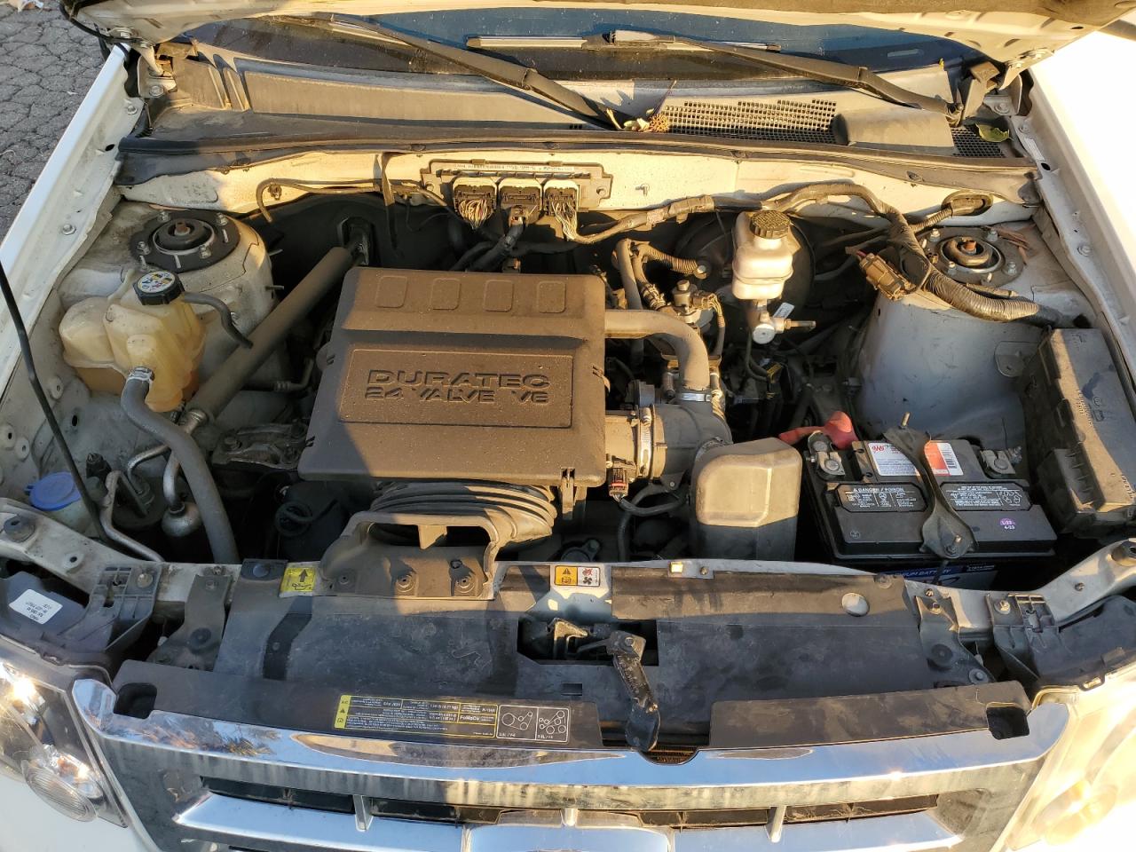 2009 Ford Escape - Image 12