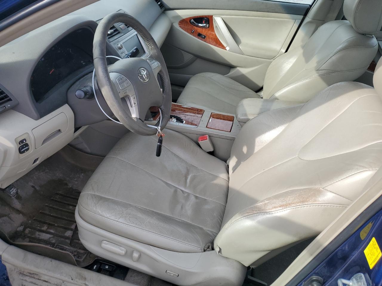 2011 Toyota Camry - Image 7