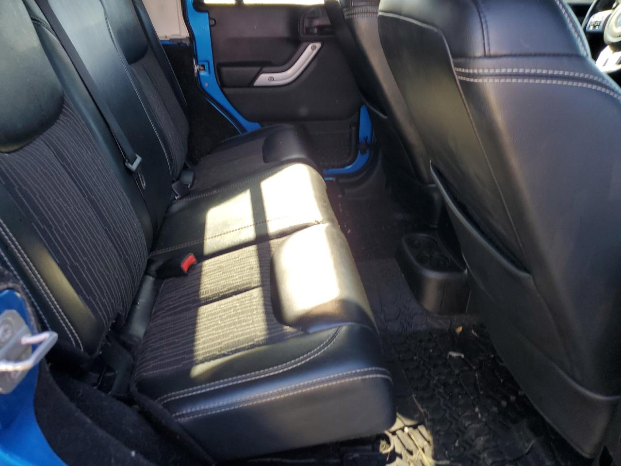 2014 Jeep Wrangler Unlimited Sport VIN: 1C4BJWDG4EL202118 Lot: 88976475