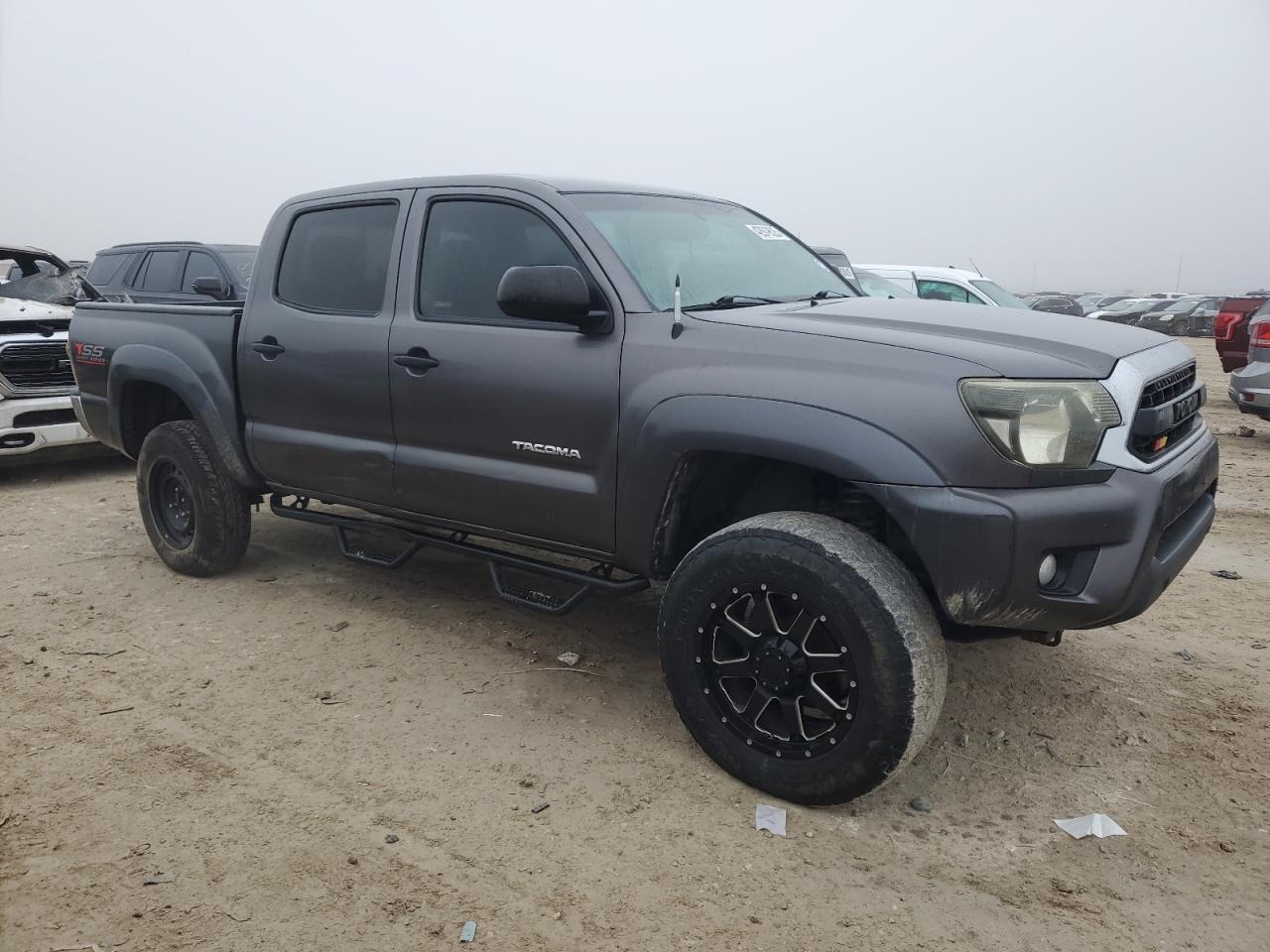 2013 Toyota Tacoma - Image 4