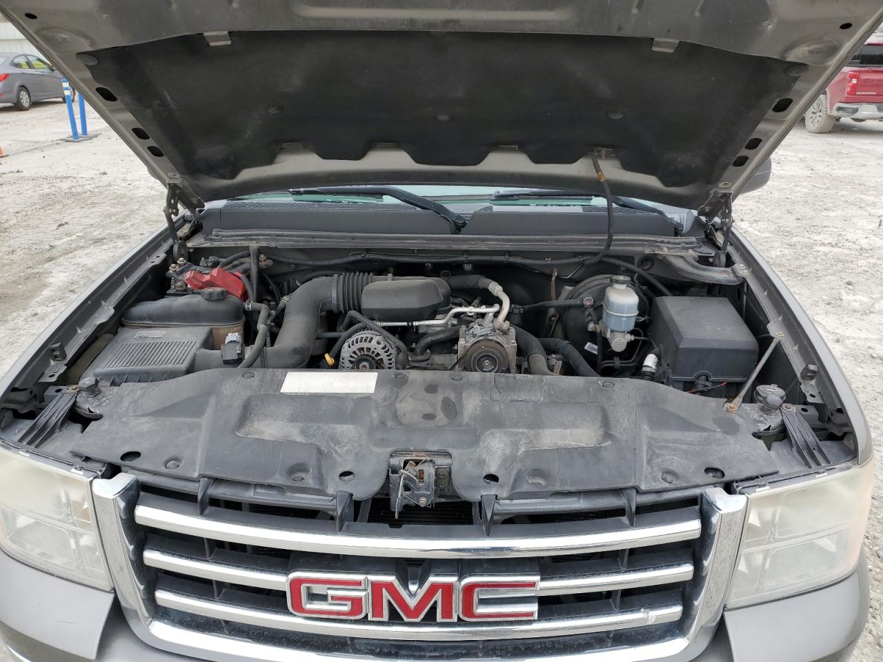 2012 GMC Sierra - Image 11