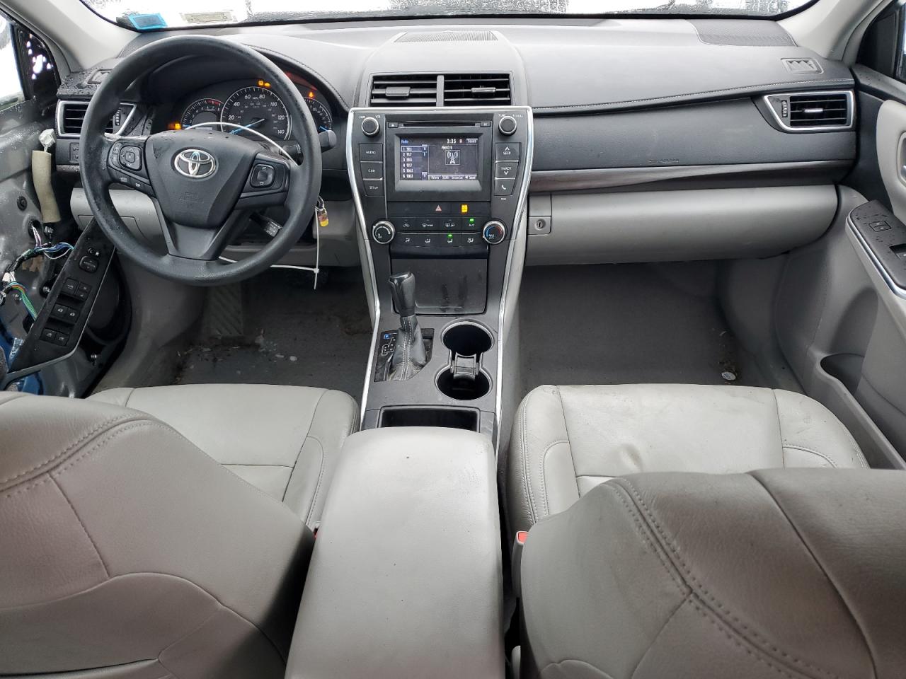 2015 Toyota Camry - Image 8