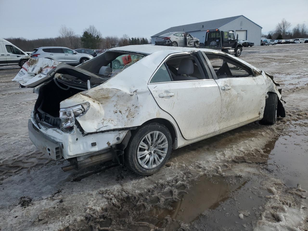2014 Toyota Camry - Image 3