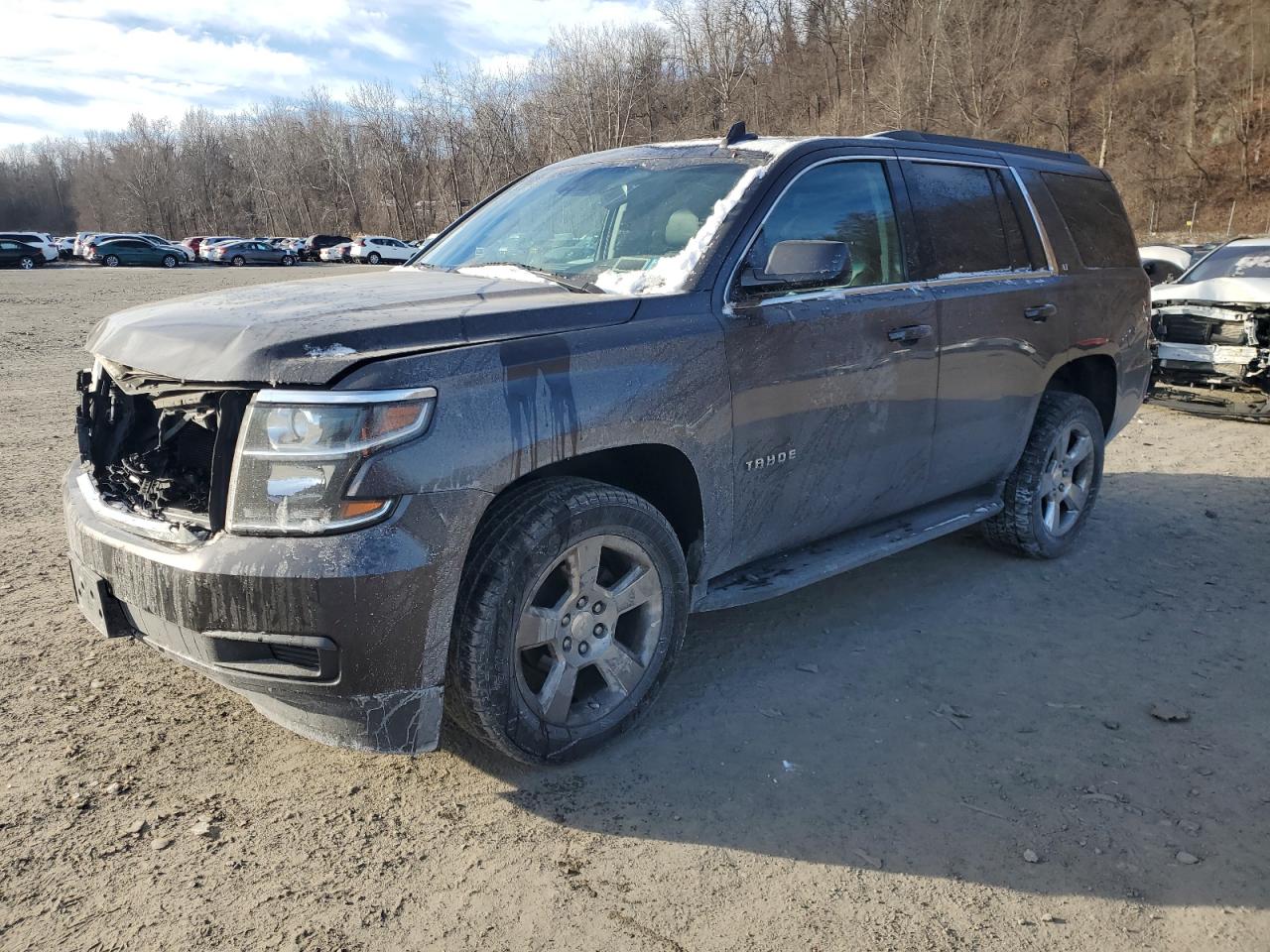 VIN 1GNSKBKC4HR394431 2017 CHEVROLET TAHOE no.1