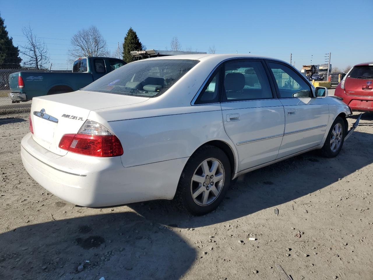 2003 Toyota Avalon - Image 3
