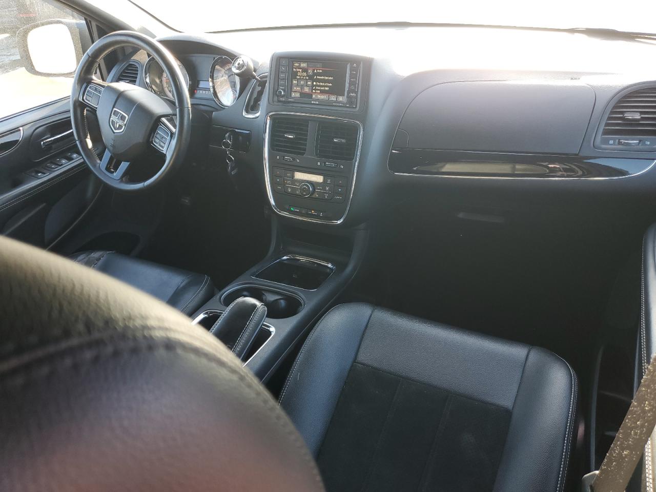 2016 Dodge Grand Caravan Sxt VIN: 2C4RDGCG5GR236415 Lot: 42744705