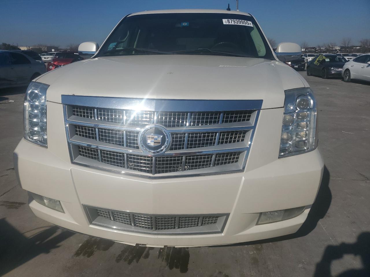 2011 Cadillac Escalade - Image 5