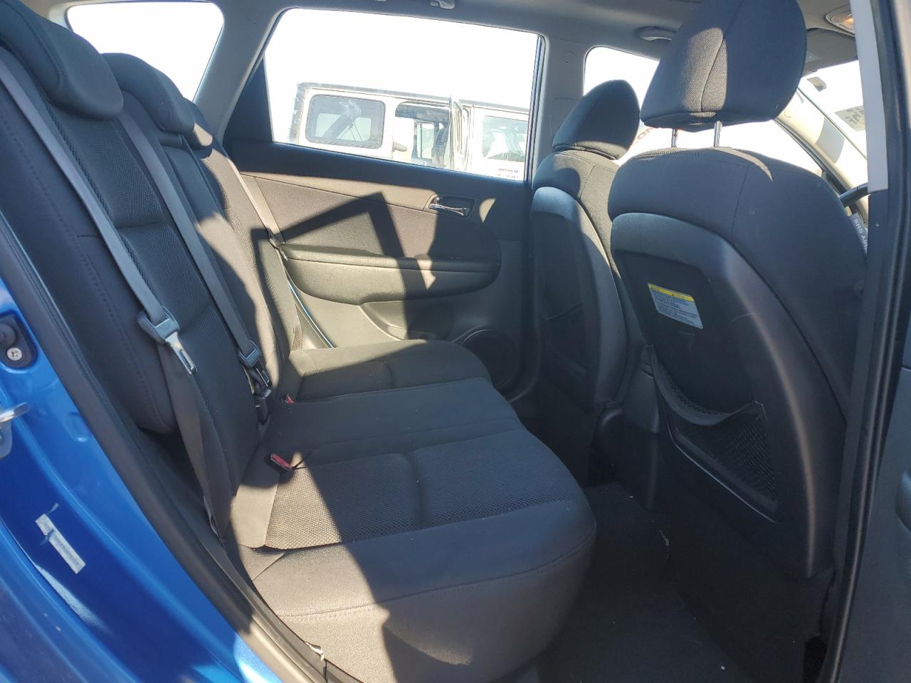 2009 Hyundai Elantra - Image 11