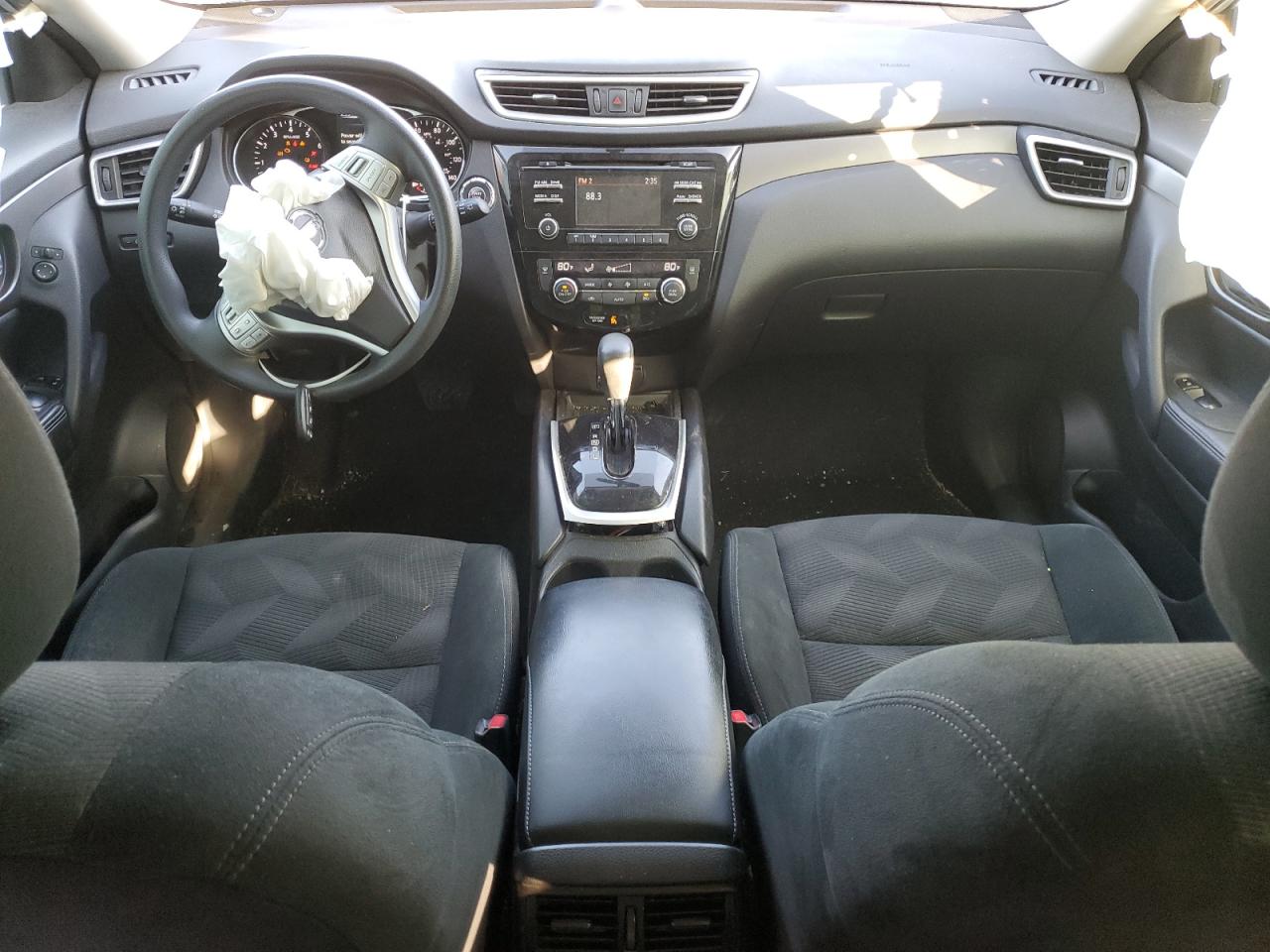 2015 Nissan Rogue - Image 8