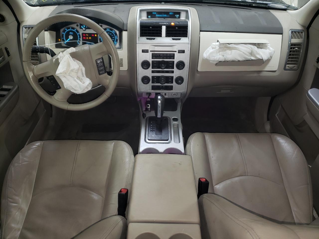 2010 Mercury Mariner - Image 8