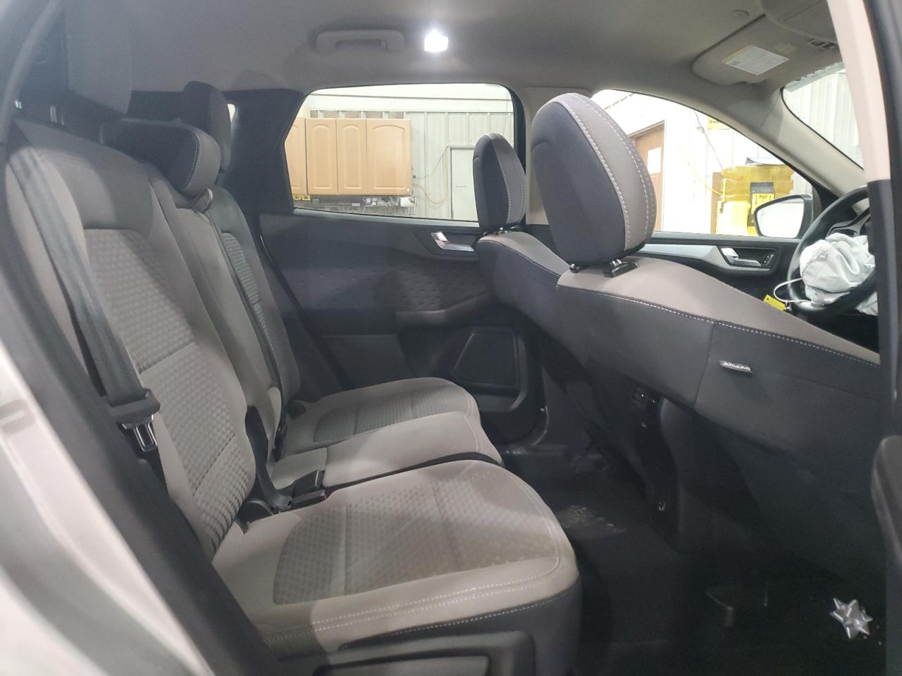 2020 Ford Escape - Image 11