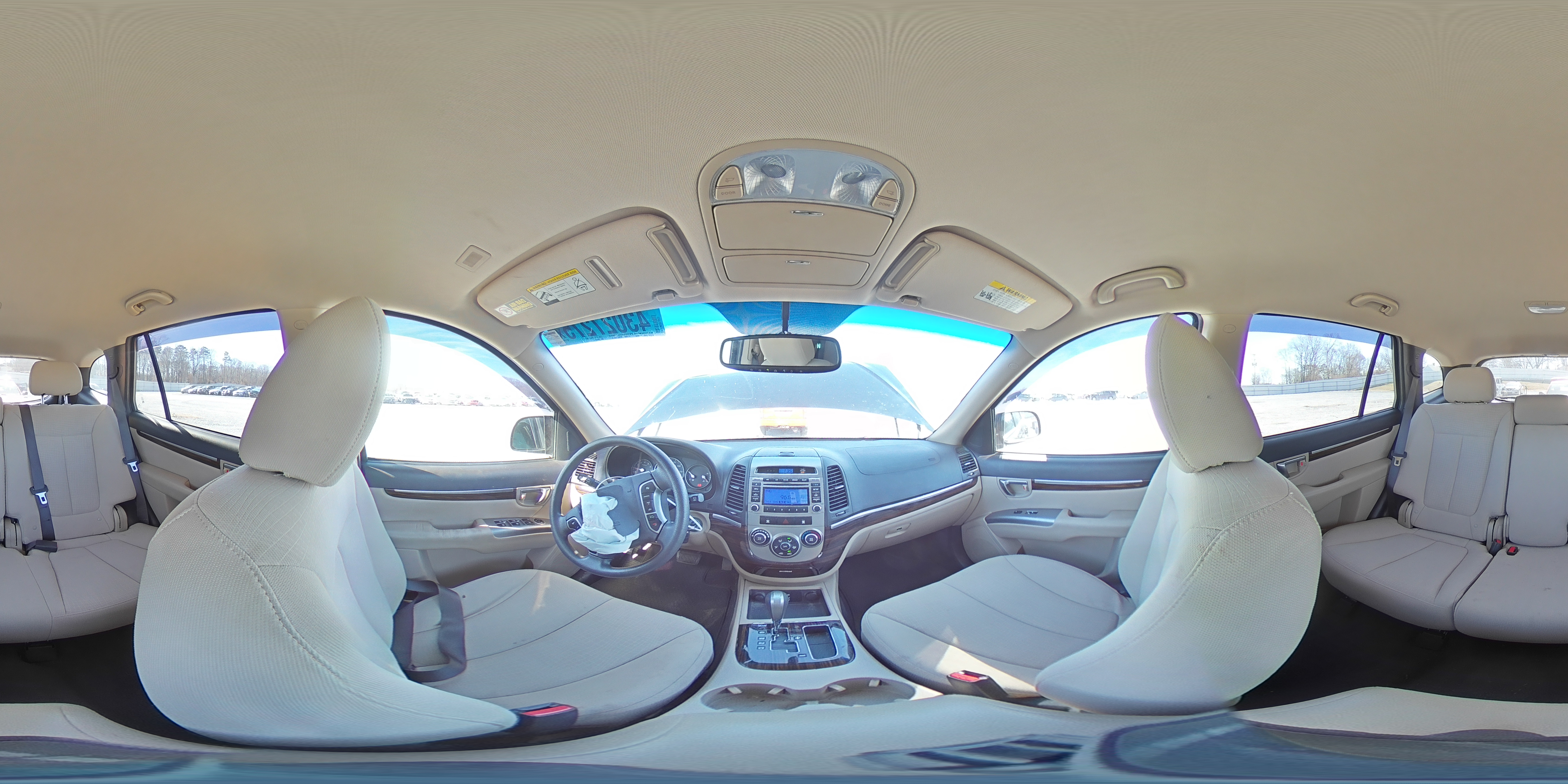 2012 Hyundai Santa Fe - Image 13
