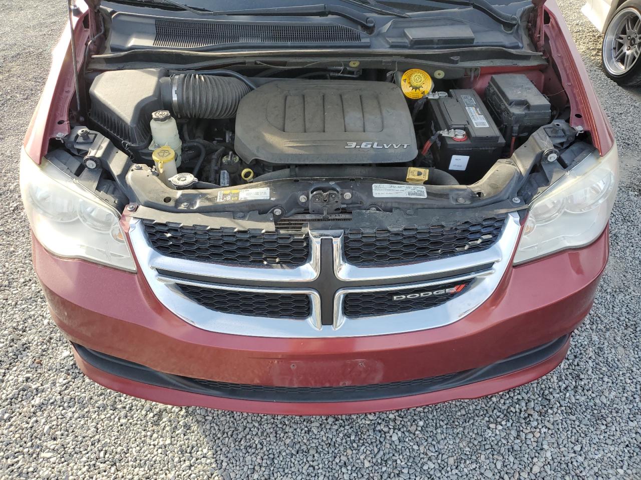 2016 Dodge Caravan - Image 12