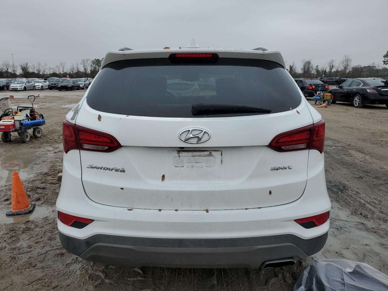 2018 Hyundai Santa Fe - Image 6