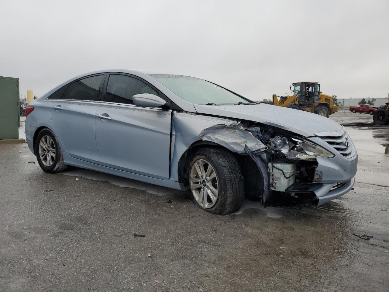2011 Hyundai Sonata - Image 4